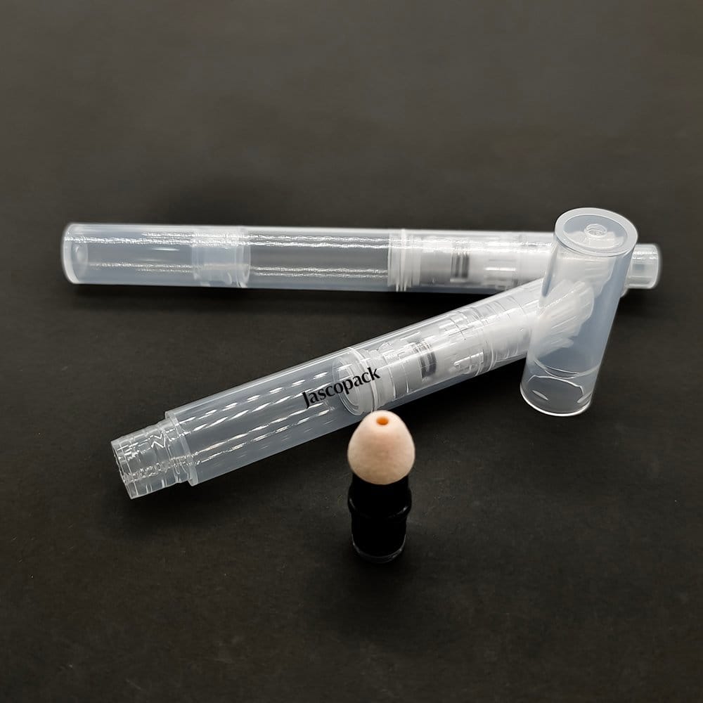 Sponge applicator