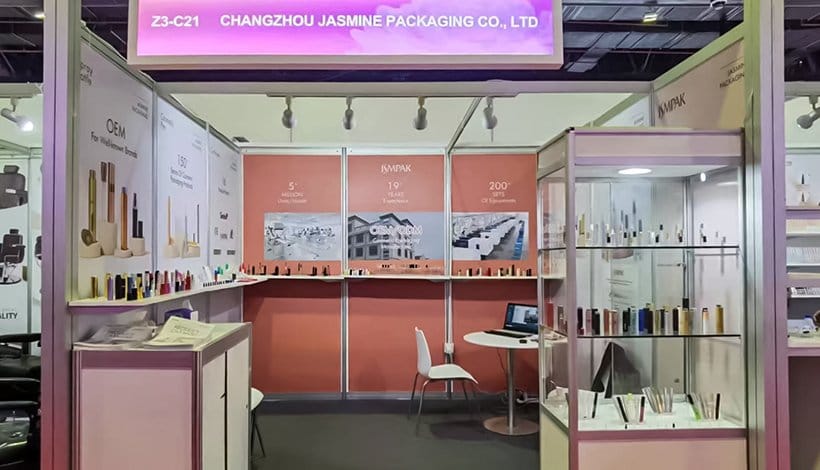 Global Round Perfume Bottle Exhibition