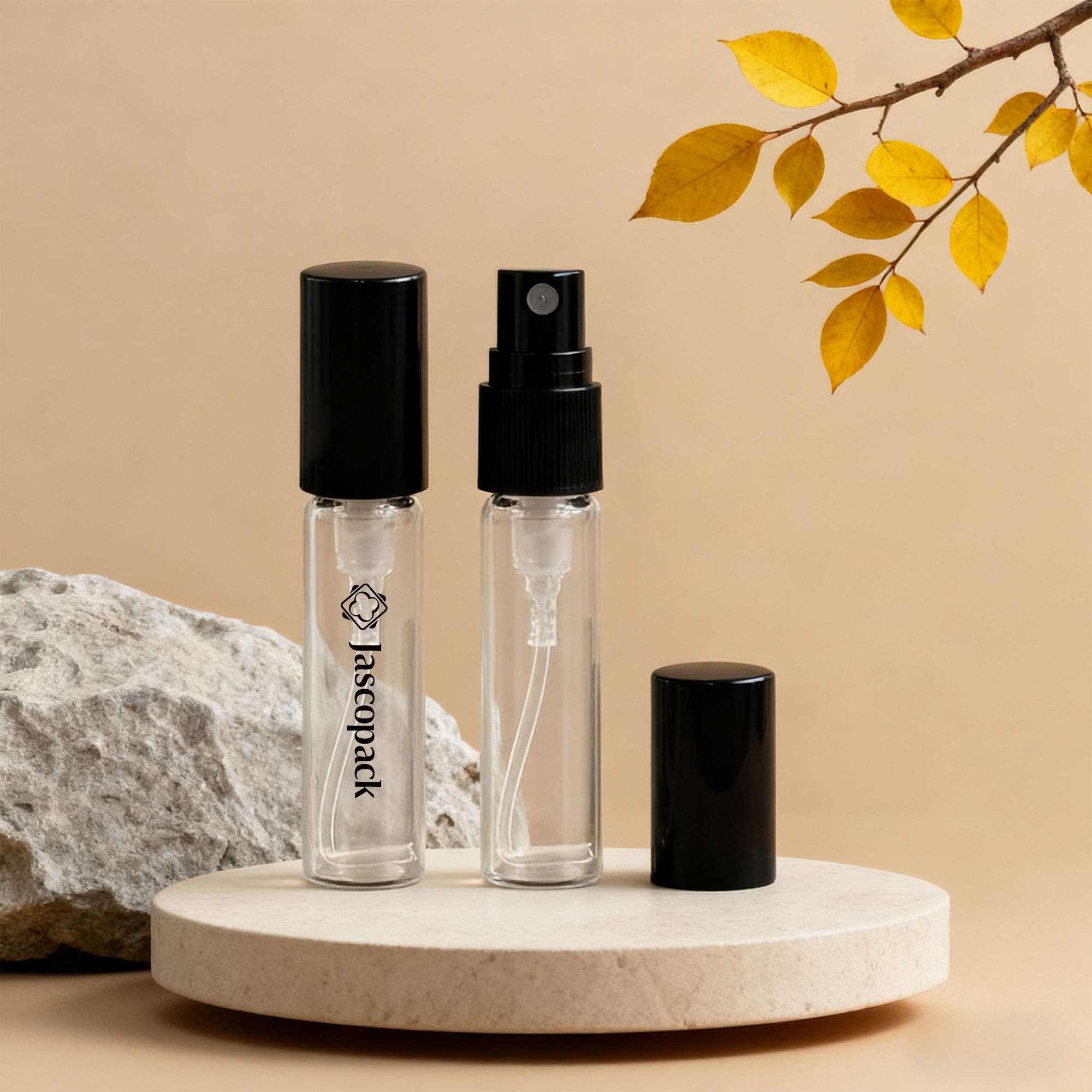 8. One-piece sprayer 3ml perfume bottle