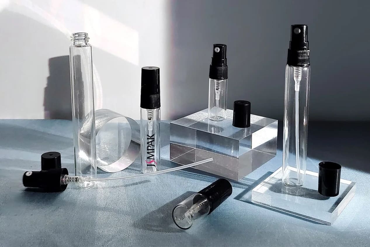 many sprays does a 3ml perfume bottle
